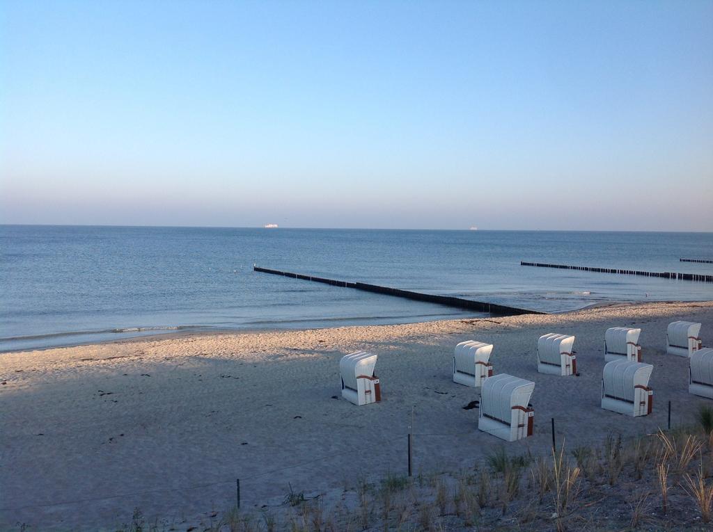 Duenenhotel Am Meer Росток Экстерьер фото