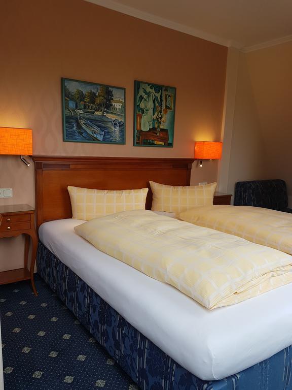 Duenenhotel Am Meer Росток Экстерьер фото