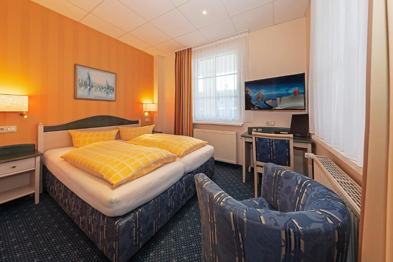 Duenenhotel Am Meer Росток Экстерьер фото