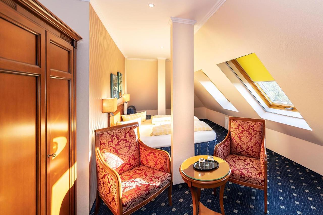Duenenhotel Am Meer Росток Экстерьер фото