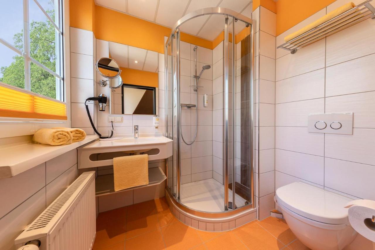Duenenhotel Am Meer Росток Экстерьер фото
