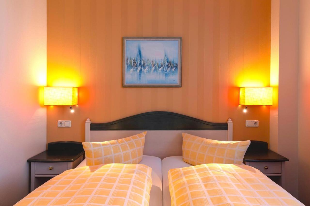 Duenenhotel Am Meer Росток Экстерьер фото